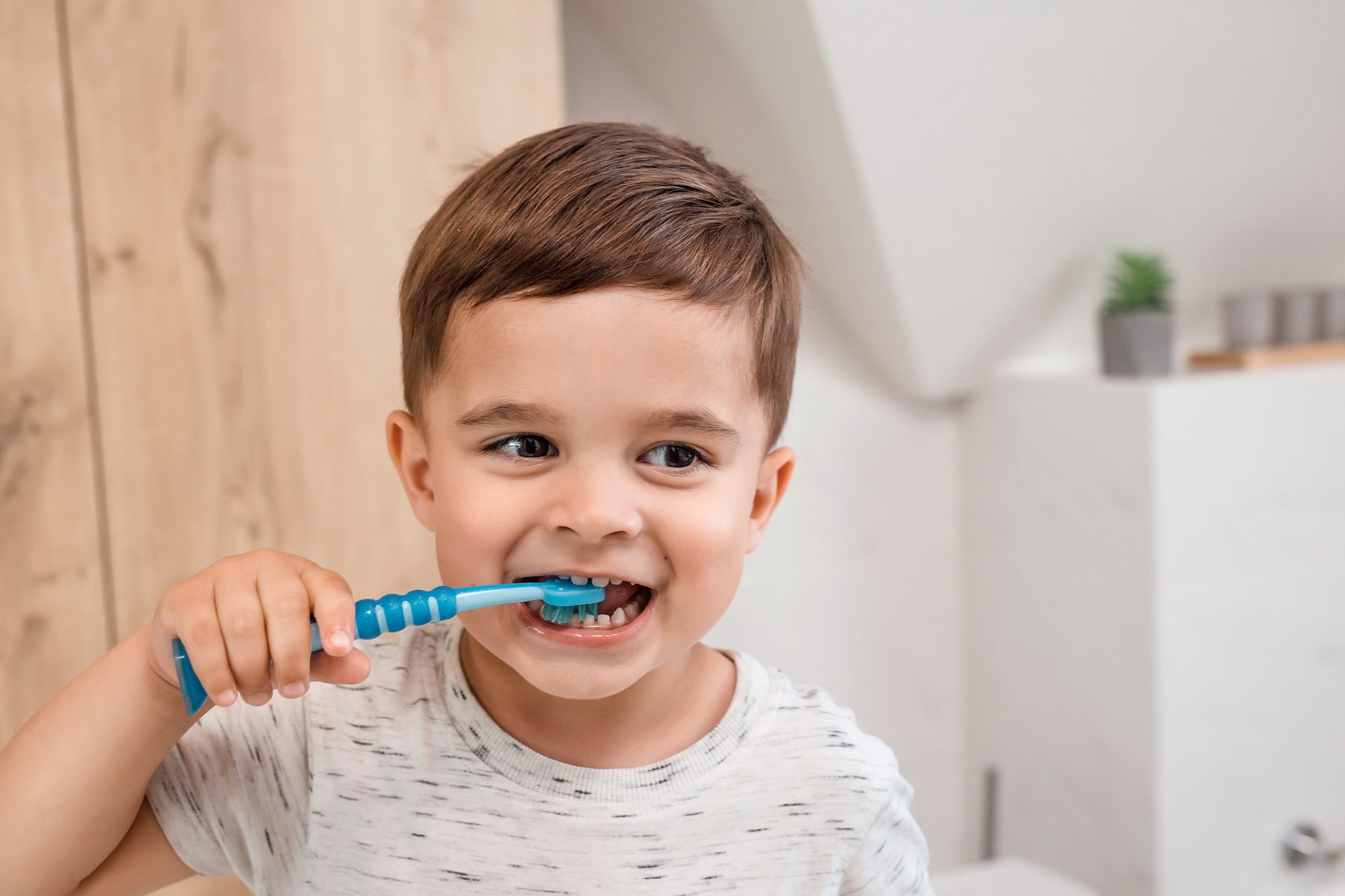 Children's dental crowns in Cincinnati OH from Queen City Kids Dentistry